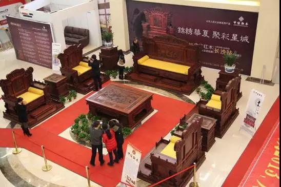 1.8亿！一套1.8亿的红木家具长什么样？