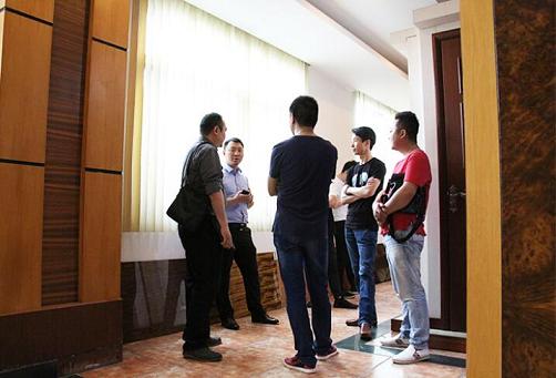 维木、中城接待亚太设计师联盟一行参观访问