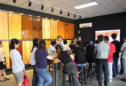 维木、中城接待亚太设计师联盟一行参观访问(图4)