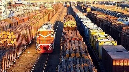 满洲里口岸木材进口以民营企业为主 占总量的98.5%