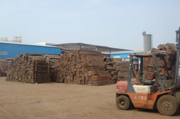 红木市场交易惨淡，暂不可能涨价 