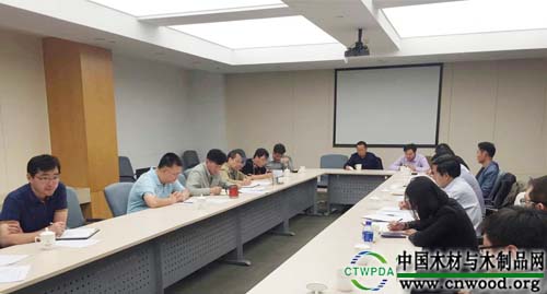 商务部组织召开关于加拿大原木出口限制措施对我产业利益影响座谈会(图1)