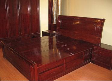 上半年红木制品市场下行压力加剧