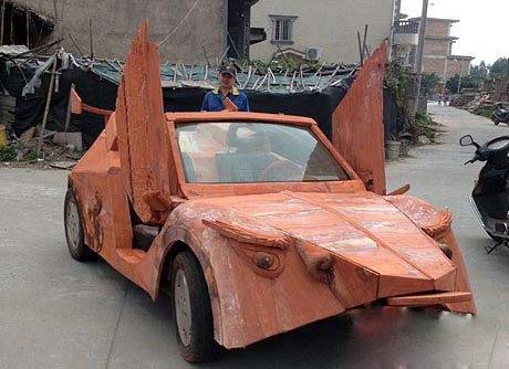 莆田土豪自制红木敞篷跑车拉风上路(图1)