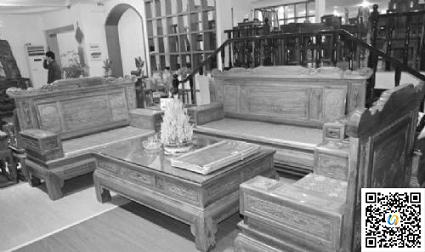 高档红木家具现关店潮 中低档仍有市场(图1) 刺猬紫檀材质的客厅六件套