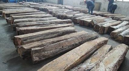 上海口岸2014年进口原木达617万立方米(图1) 上海口岸2014年进口原木达617万立方米(图1)