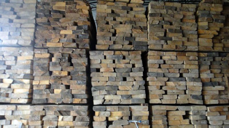 椴木市场遇冷 价格下滑200-500元/m&sup3;(图1)