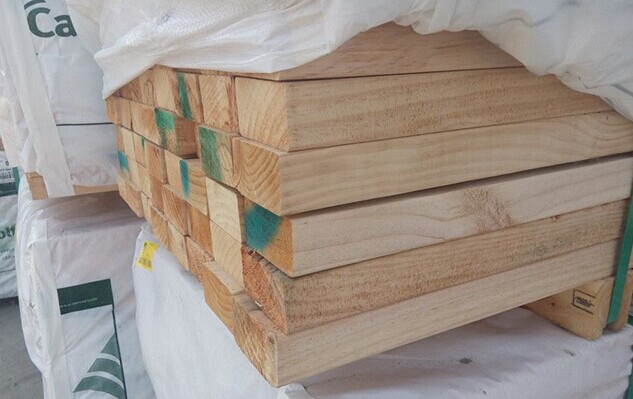 新西兰木材出口价格7月份继续下跌15.8%(图1)