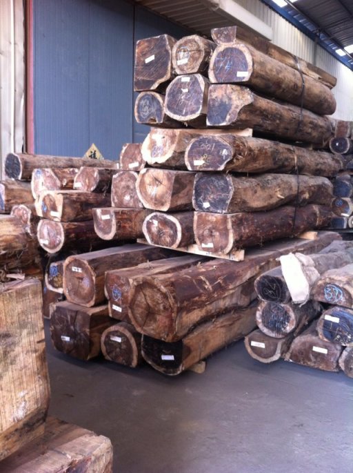 市场落叶黄檀主要为板材料(图1)