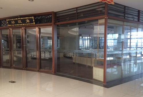 老挝红酸枝惨遭恶炒 价格暴跌五成以上(图2) 老挝红酸枝惨遭恶炒 价格暴跌五成以上(图2)