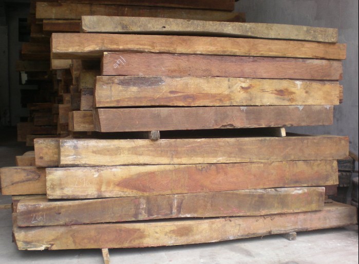 老挝花梨一片冷清 缅甸柚木价格平稳(图1)