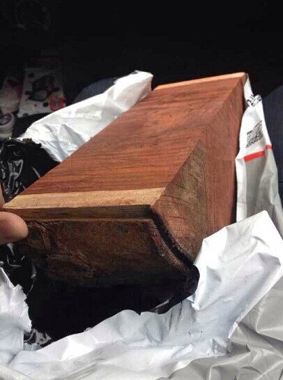 赞比亚血檀木价格回落近半(图1)